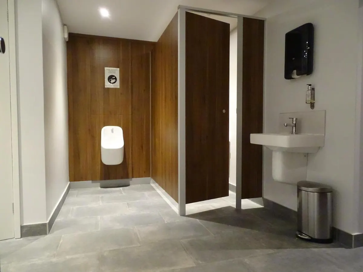 The Beeches Hotel & Leisure Club Уэст-Бриджфорд