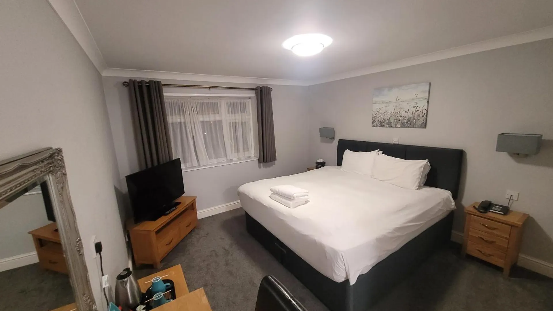 The Beeches Hotel & Leisure Club Уэст-Бриджфорд Великобритания